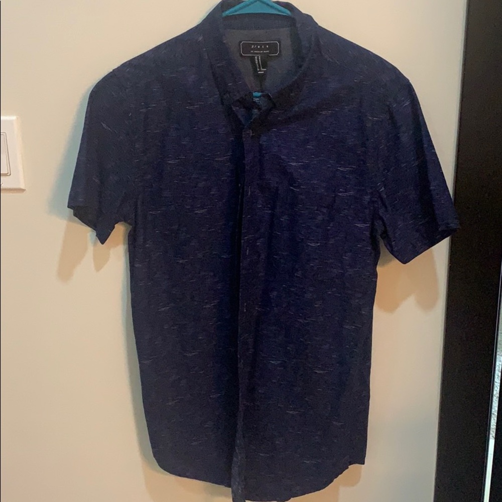Short sleeve casual shirt